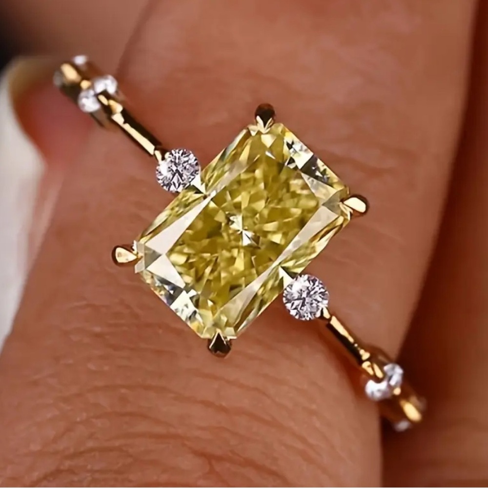Exquisite Inlaid Rectangular Yellow Synthetic Ring- NIP - Picture 2 of 5